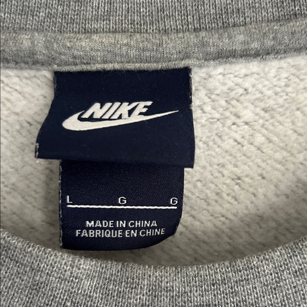Nike Men's Heather Gray Crewneck Sweater - Picture 2 of 7